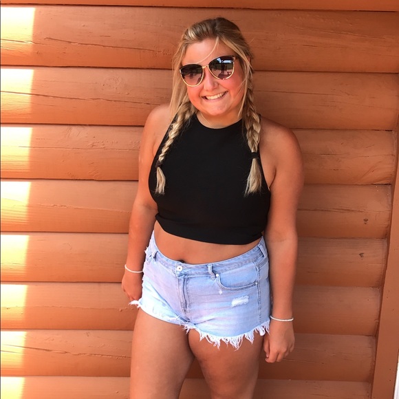 Meet your Posher, Hannah - Picture 1 of 1